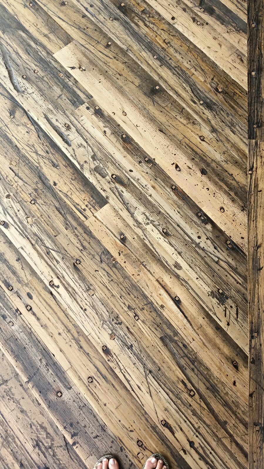 Best Reclaimed Wood For Floors